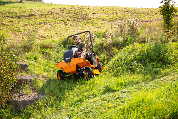 AS920 2WD OUTDOOR PHOTO 4