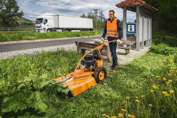 Allmandaumlherandreg AS 654T Slasher Mower