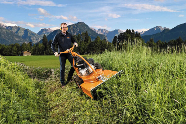 Allmandaumlherandreg AS 654T Slasher Mower